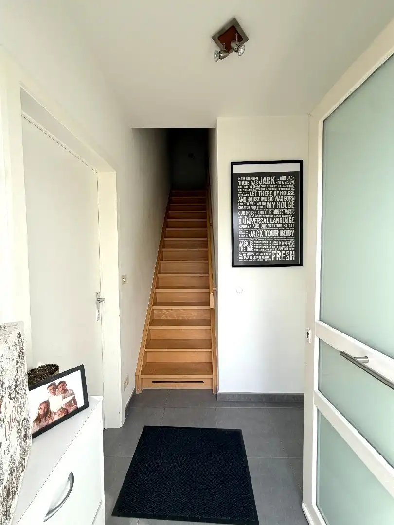 Instapklare woning met tuin te Stasegem te huur. foto 2