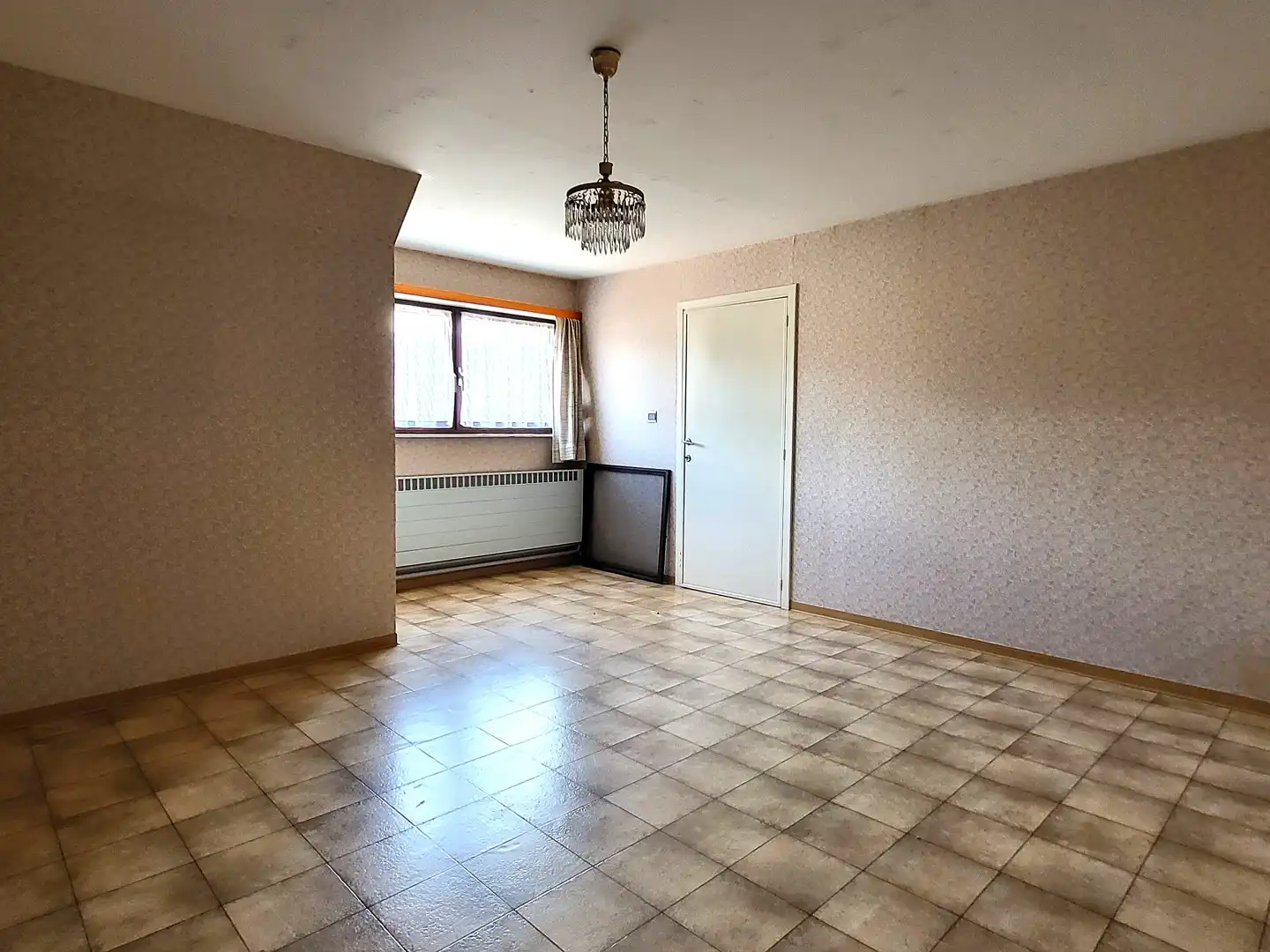 Karaktervolle eigendom met uitzonderlijk potentieel, paardenstal en 2 ruime garages op 2.550 m², met 248 m² bewoonbare oppervlakte. foto 28