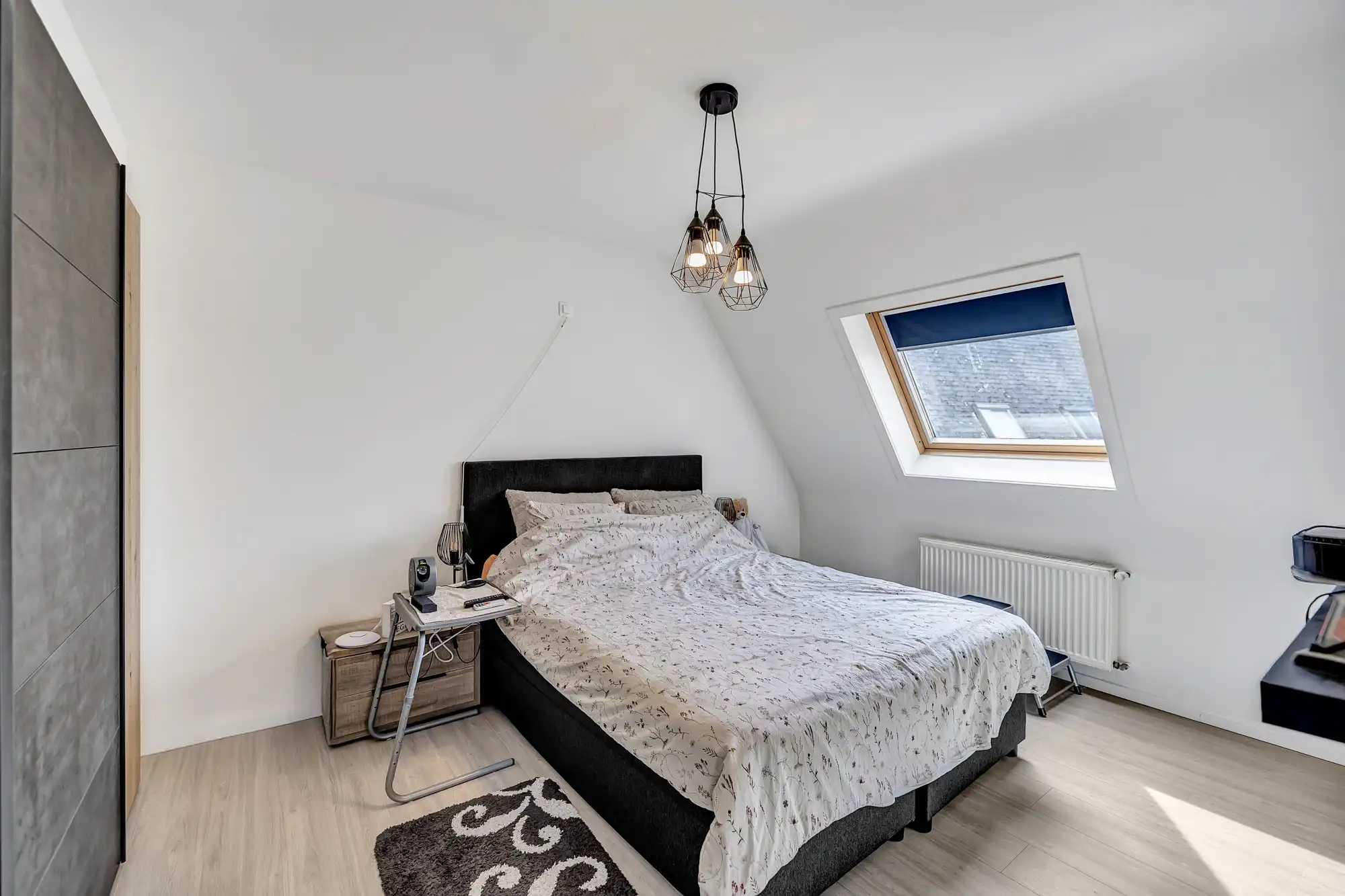 Gerenoveerd appartement met twee slaapkamers en staanplaats foto 15