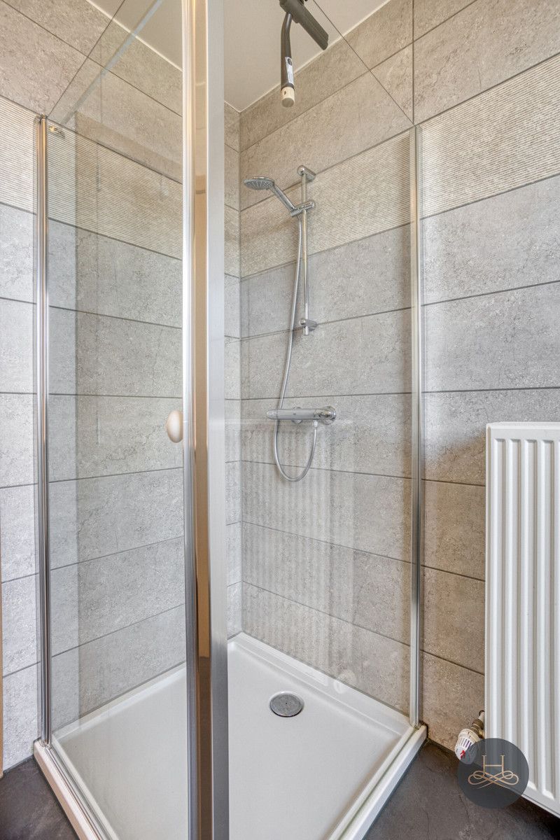 Ruim dakappartement (2017) met enorm terras op een A locatie foto 13