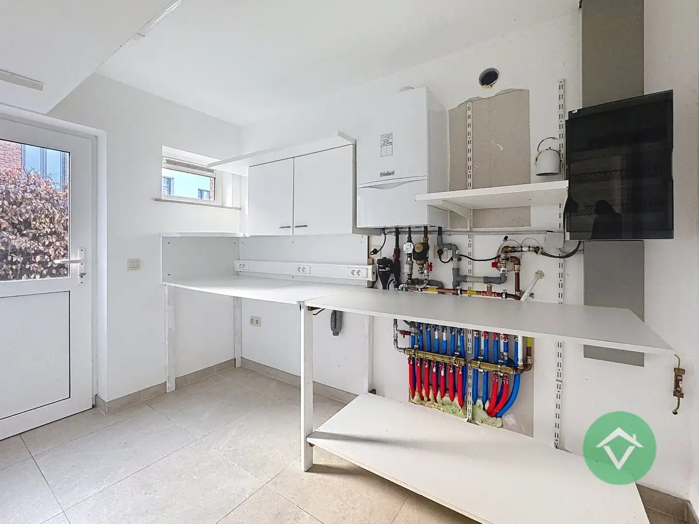 Instapklare gezinswoning met 3 slaapkamers te Gistel foto 9