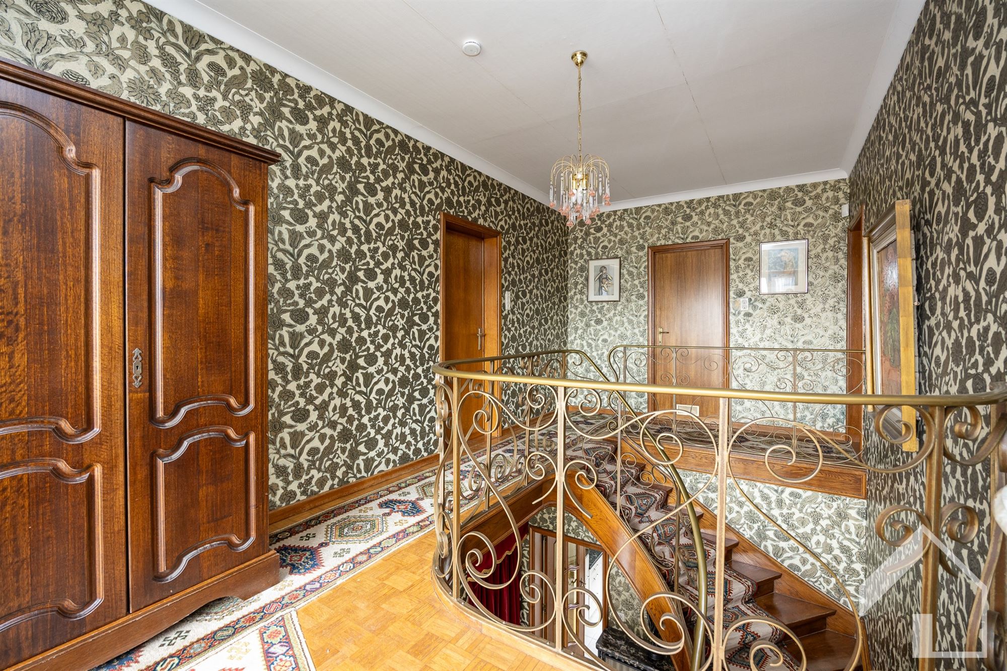 Te renoveren, karaktervolle villa in het centrum van Pulle foto 14