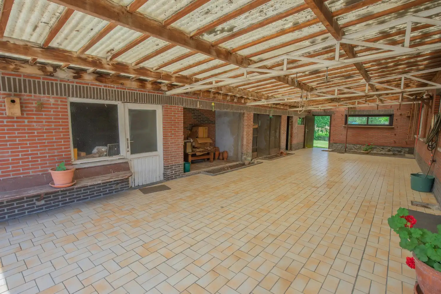 Volledig gelijkvloerse alleenstaande woning op een ruim perceel van 16a 83ca foto 19