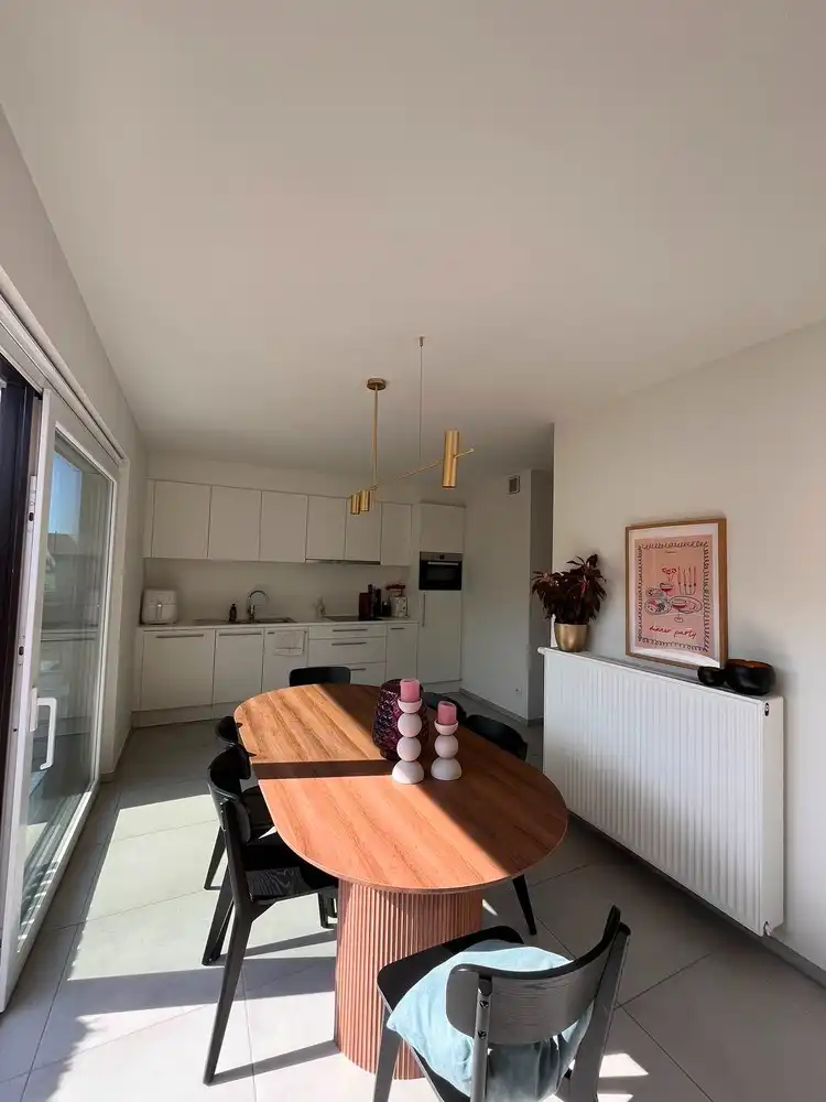 Centraal gelegen en instapklaar appartement te huur in Kortrijk foto 3