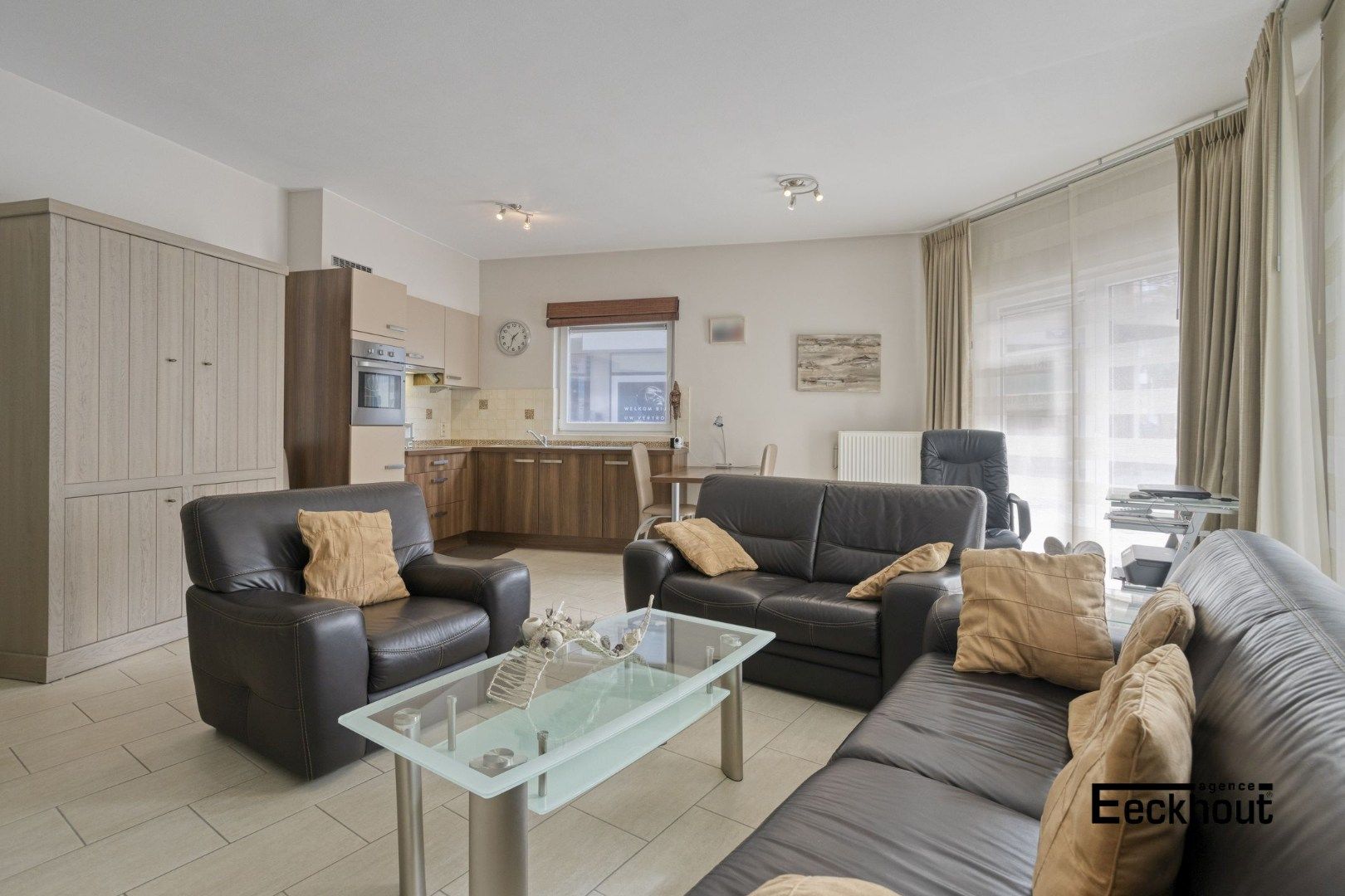 Recent gelijkvloersappartement op een prachtige locatie in centrum Oostende! foto 2
