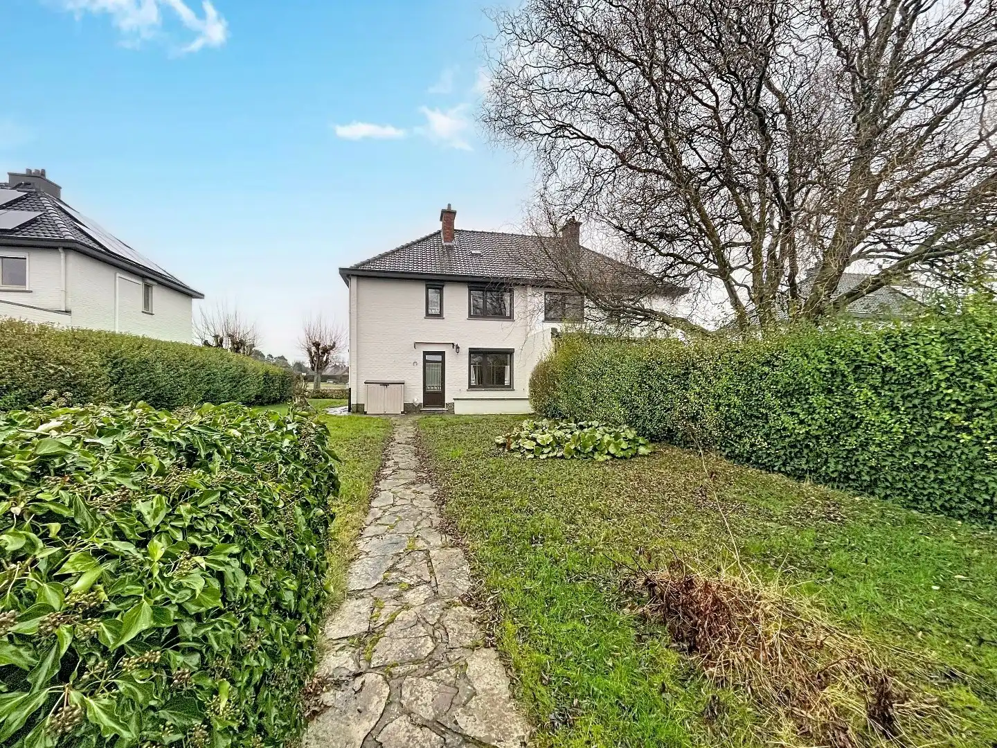 Tijdloze en ruime woning met prachtige tuin in Tienen foto 12