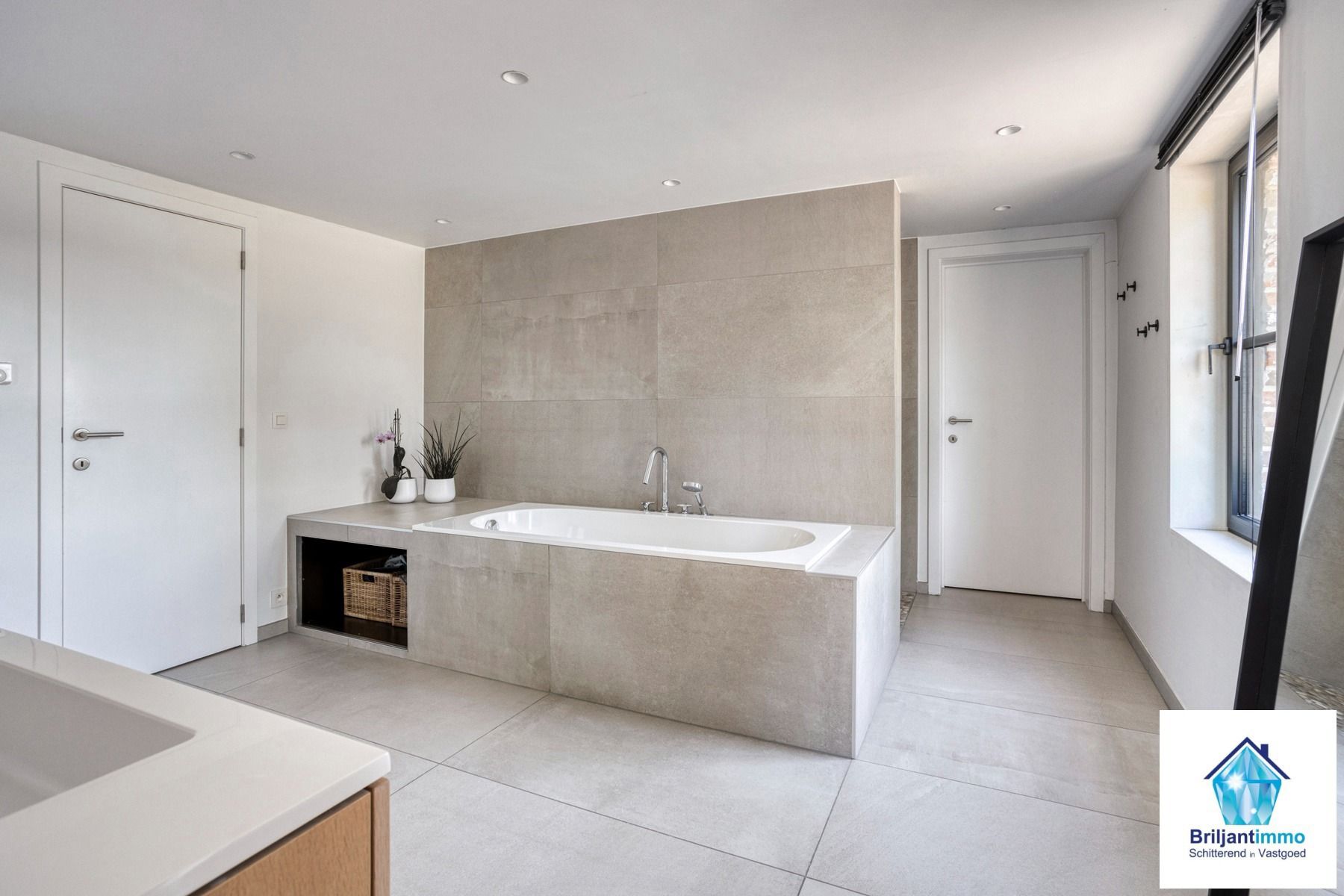 Luxe vastgoed te midden van het groen foto 15