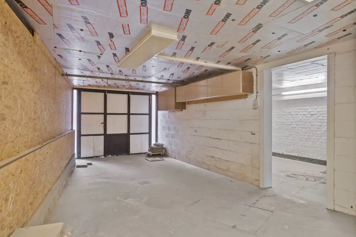 Modernistische woning met ruime indeling en zonnige tuin te Tongeren-Nerem foto 19