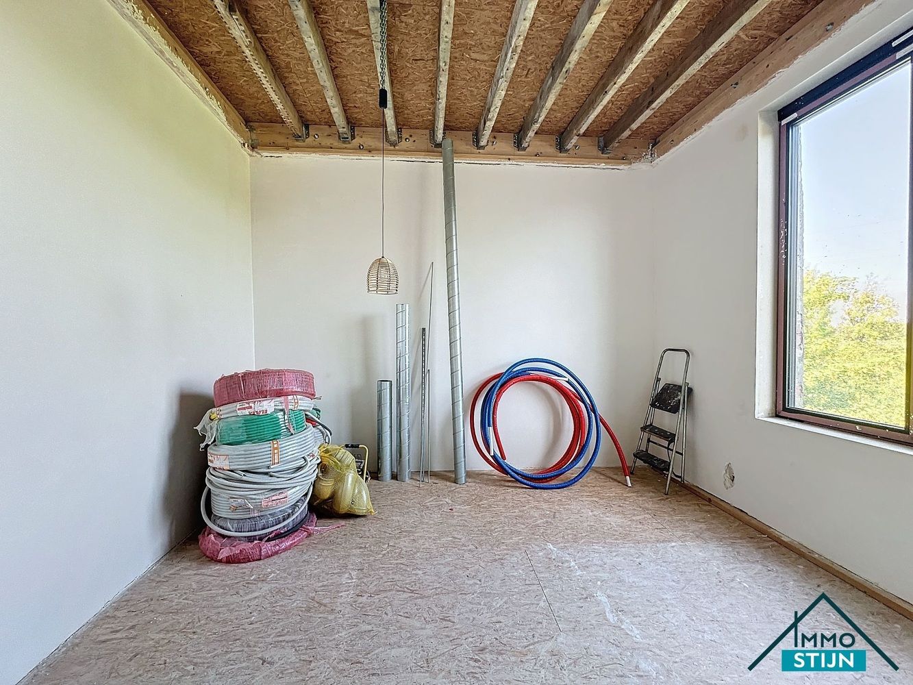 Charmante woning met drie slaapkamers foto 10