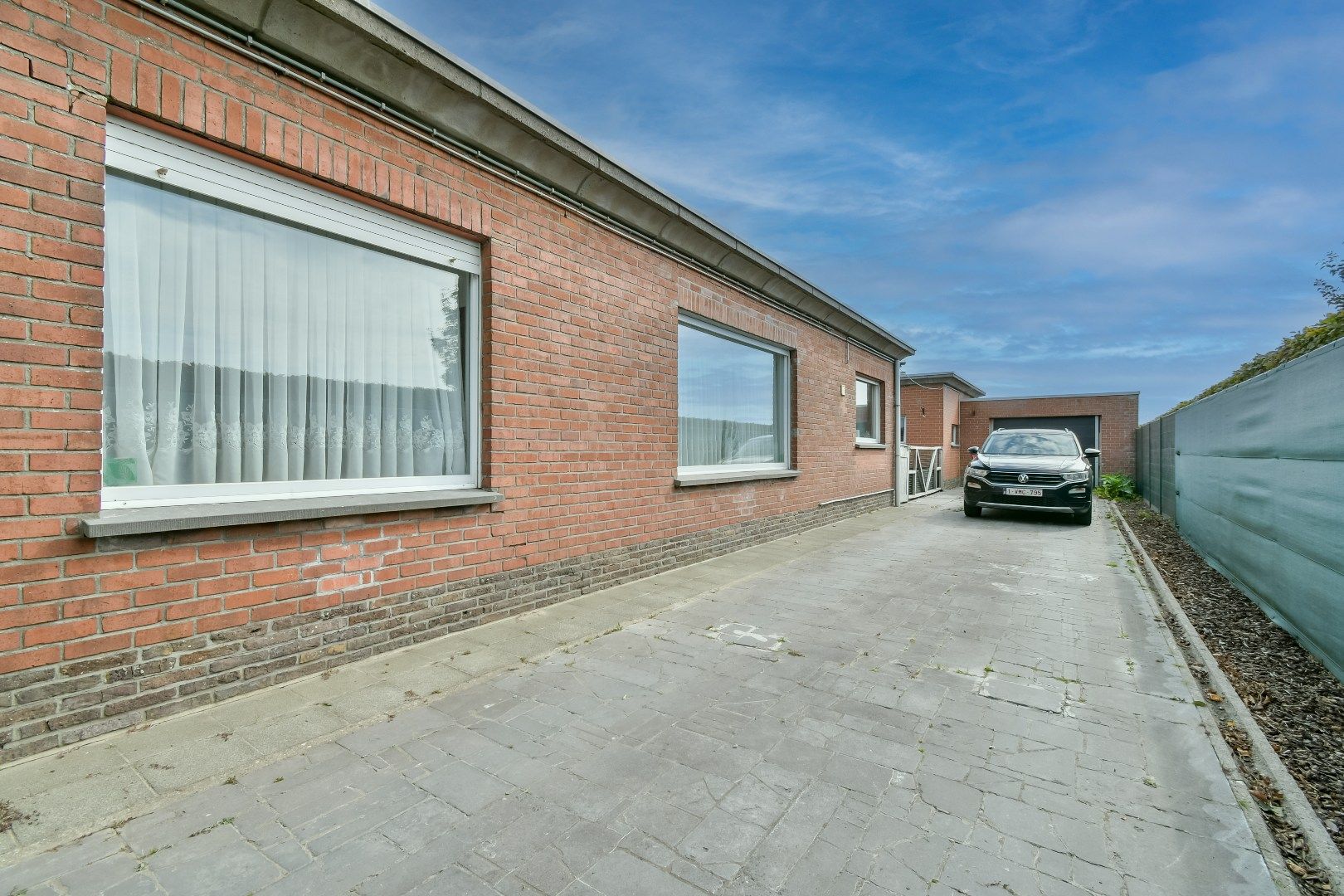 Bungalow te koop in Oostkamp! foto 14