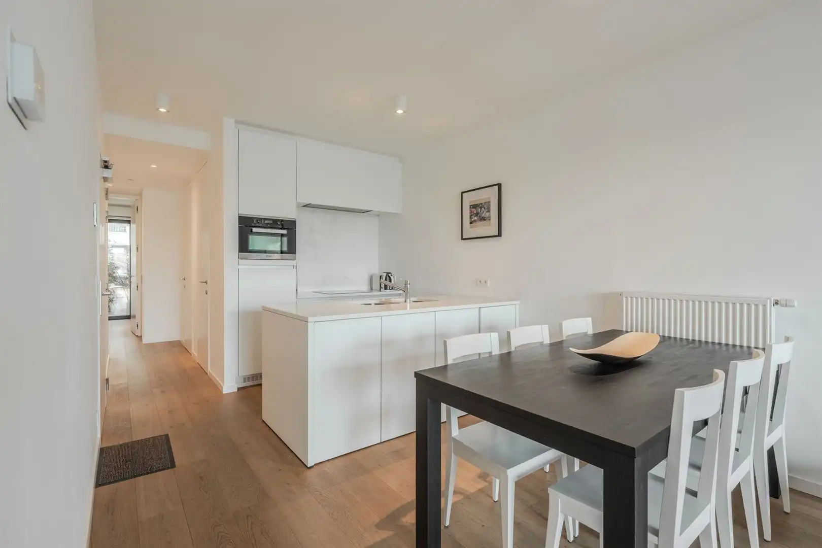 Prachtig gelegen gelijkvloers appartement met 2 slaapkamers foto 4