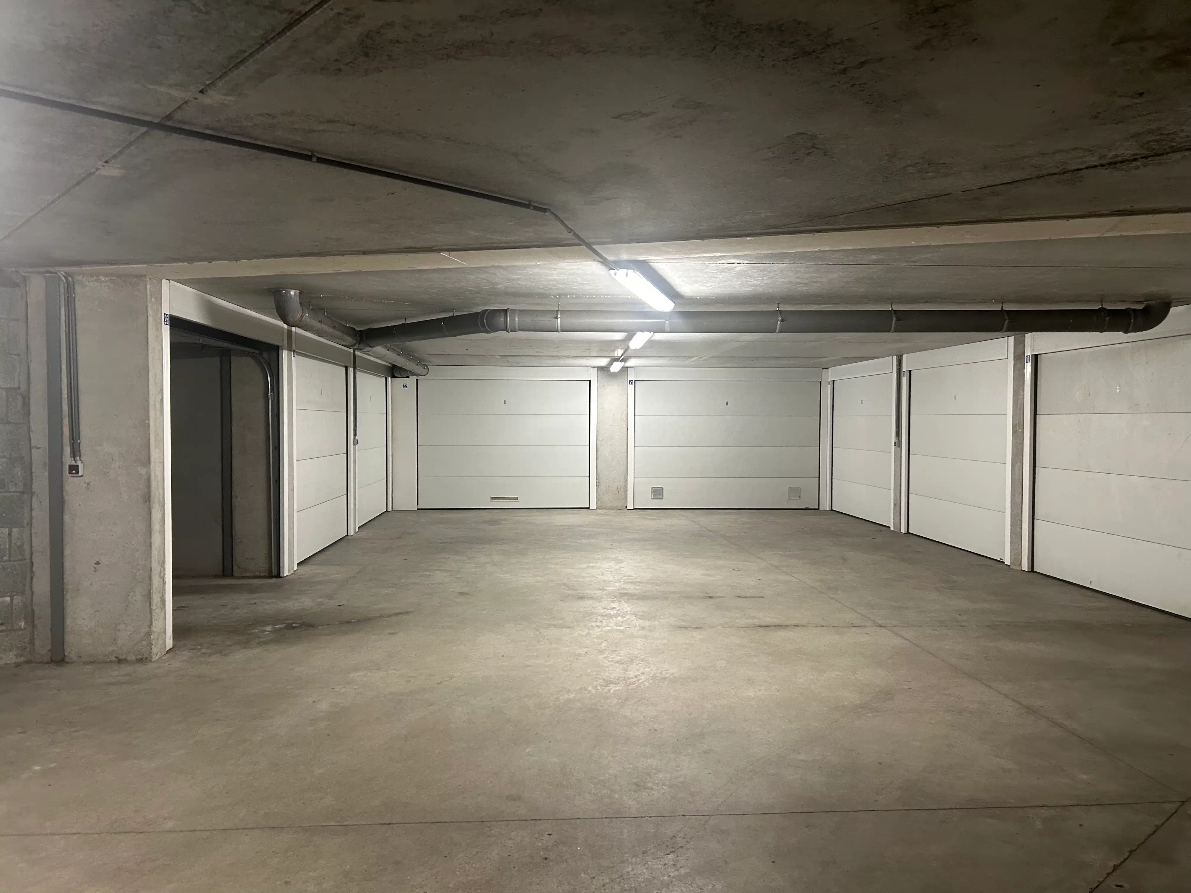 Garagebox te huur op toplocatie in Middelkerke foto 5