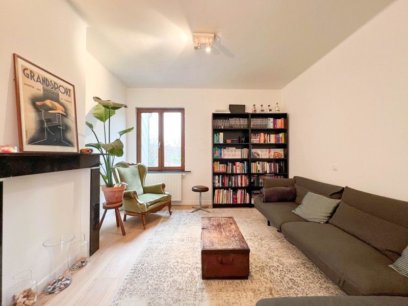 Instapklare woning met commerciële ruimte, tuin & garage te centrum Tielt! foto 12