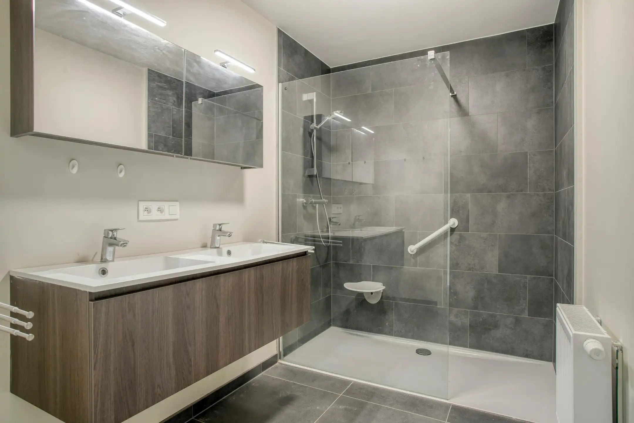 Recent appartement met spectaculair zicht te koop in Eke foto 11