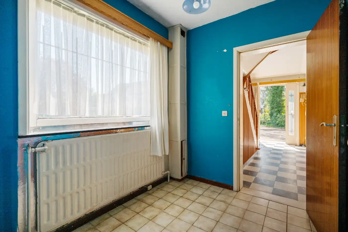 Vrijstaande, te renoveren woning met 3 slpk., garage en tuin foto 19