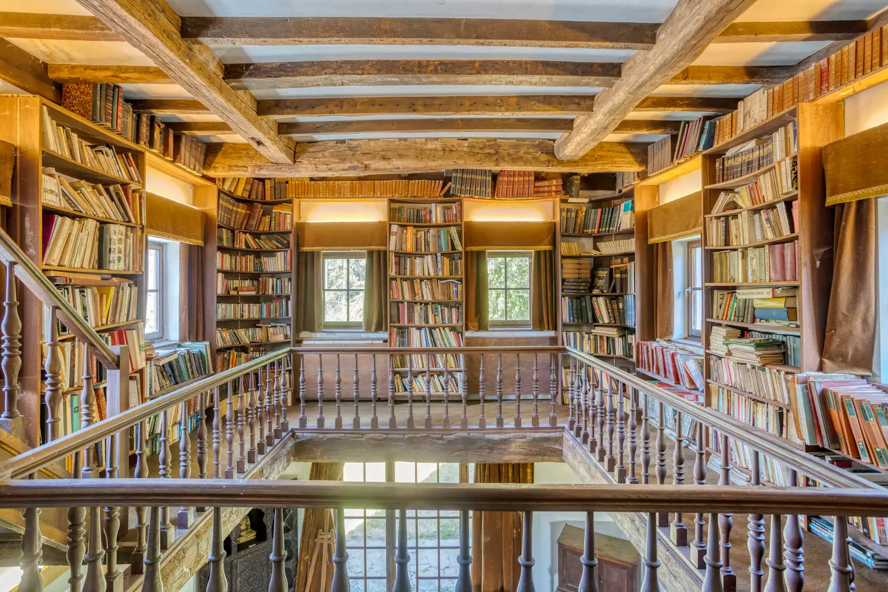 Unieke villa met binnenzwembad. foto 5