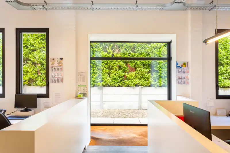 Volledig ingerichte kantoorruimte met vergaderzaal, toplocatie! foto 3