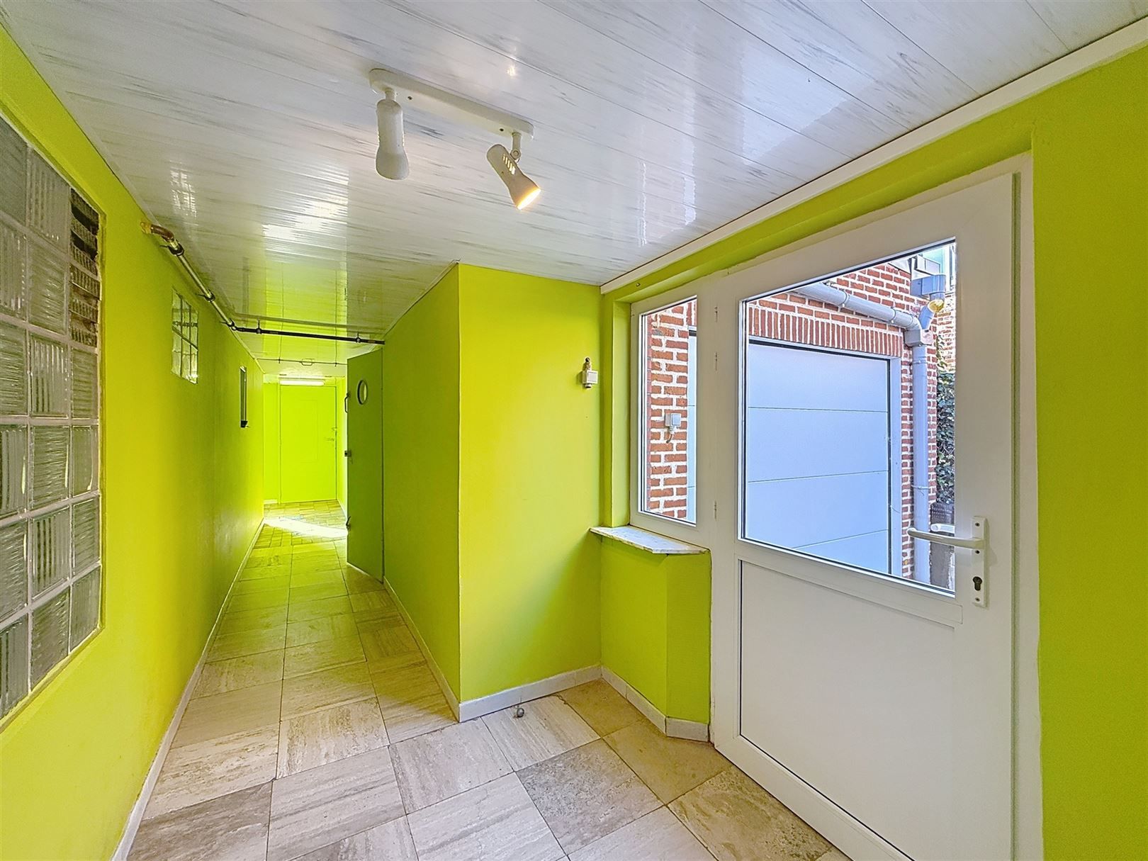 Ruime instapklare HOB, 4 slpks, garages, tuin, 16a 73ca foto 50