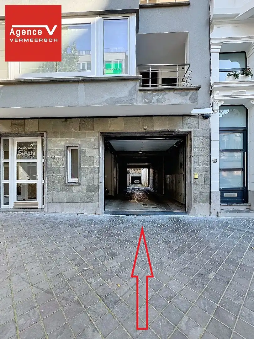 Gunstig gelegen afgesloten garagebox nabij Leopoldpark!  foto 2