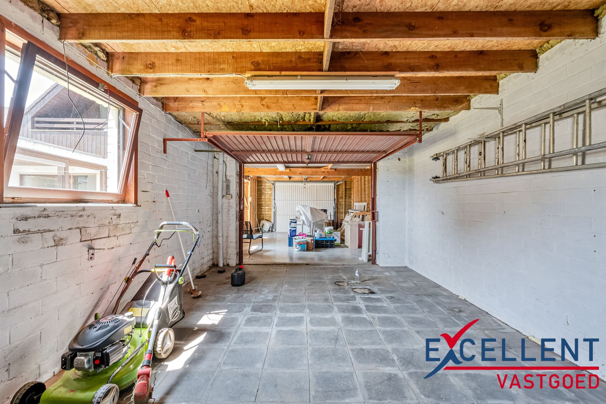 Ruime woning met veel potentieel op rustige locatie in Nevele te koop foto 17