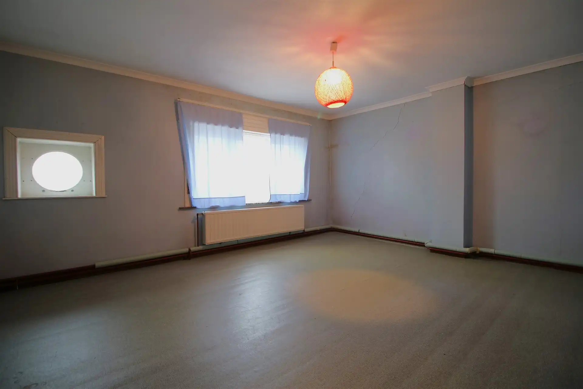 Te renoveren woning met tuin en garage foto 20