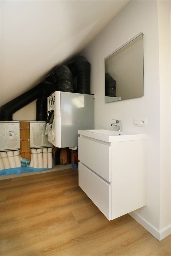 Prachtige nieuwbouwwoning met 4 slpk. met gusntige ligging foto 22