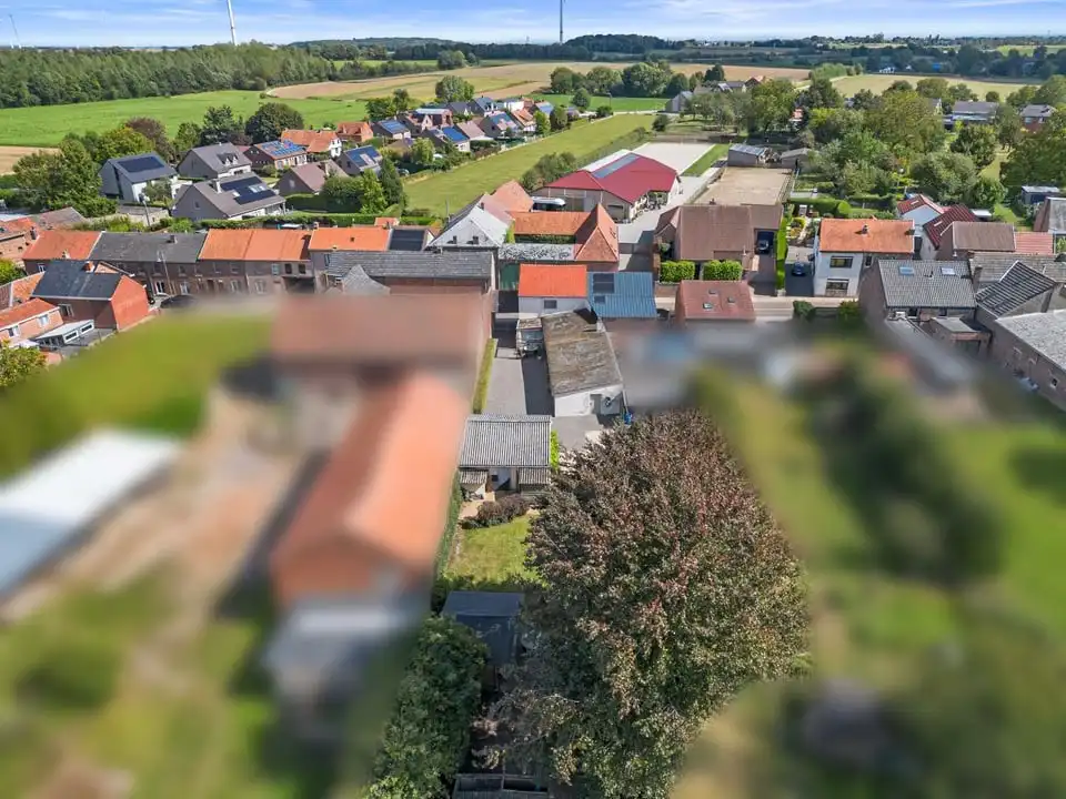 CHARMANTE WONING MET 3 SLKS EN EEN PRACHTIGE TUIN MET TAL VAN MOGELIJKHEDEN foto 31