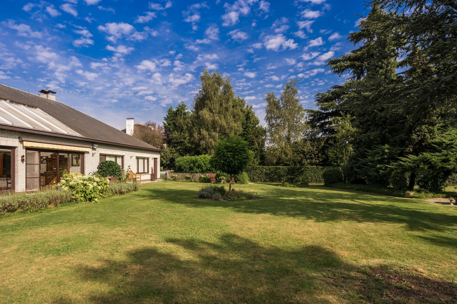 Prachtige villa op terrein van 8.500m²! foto 4