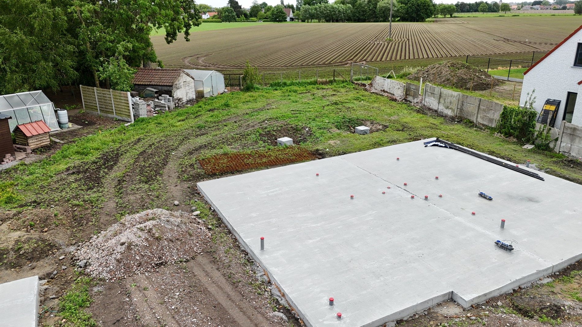 Nieuwbouwwoning met 4 slaapkamers en tuin te Koekelare  foto 9