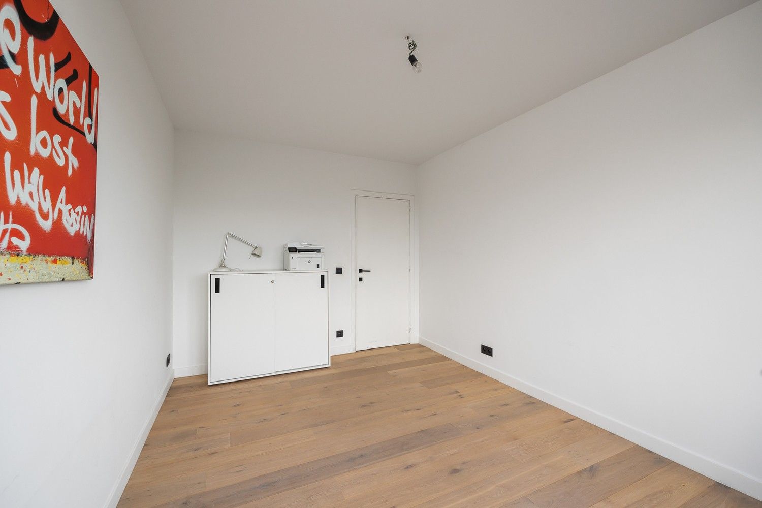 Uiterst kwalitatief gerenoveerd appartement ±90m² vlakbij park Den Brandt foto 12