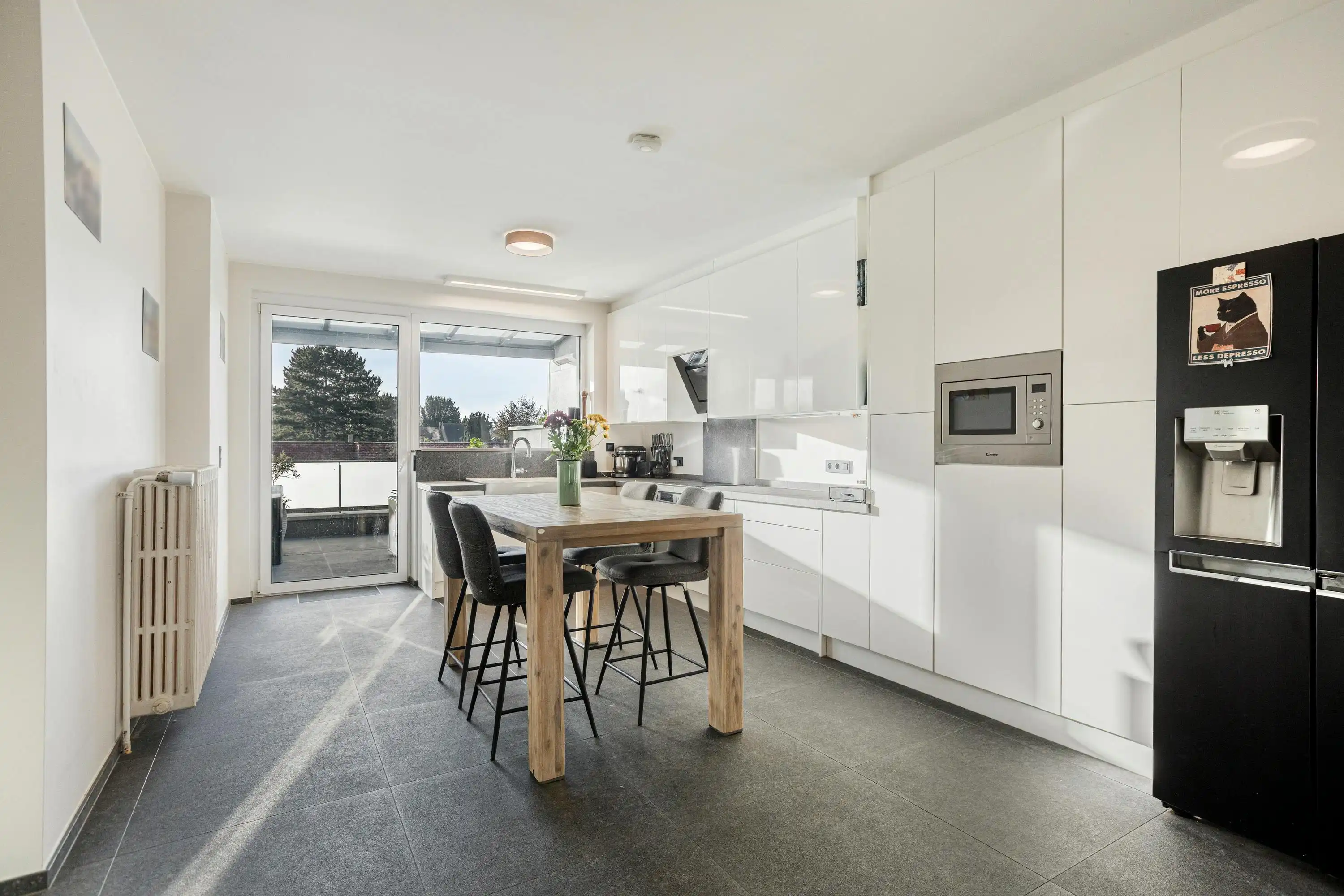 Instapklaar met 2 slaapkamers in Assebroek foto 7