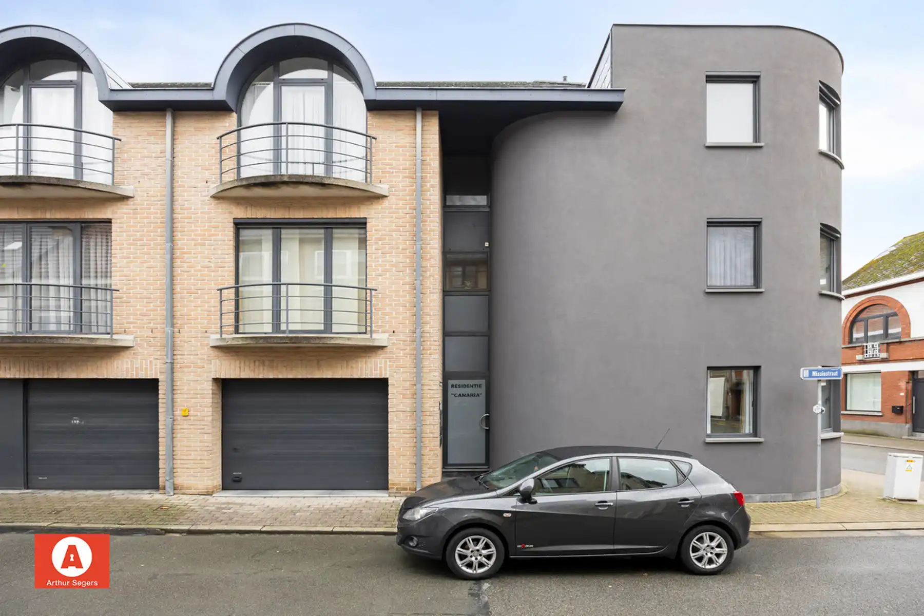 Gelijkvloersappartement met garage nabij centrum Buggenhout foto 3