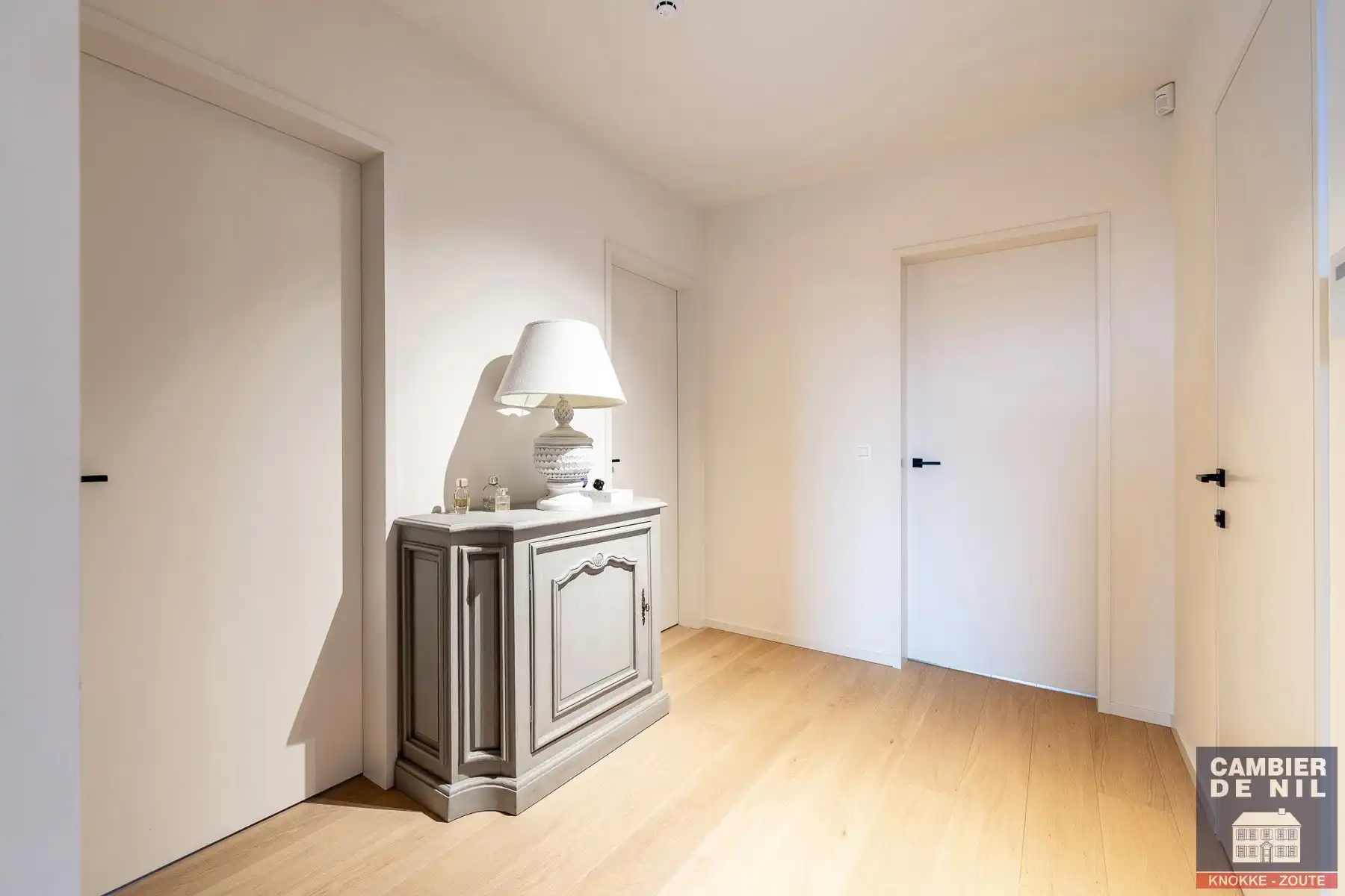 Alleenstaande energiezuinig en uitzonderlijk afgewerkte nieuwbouwvilla foto 8