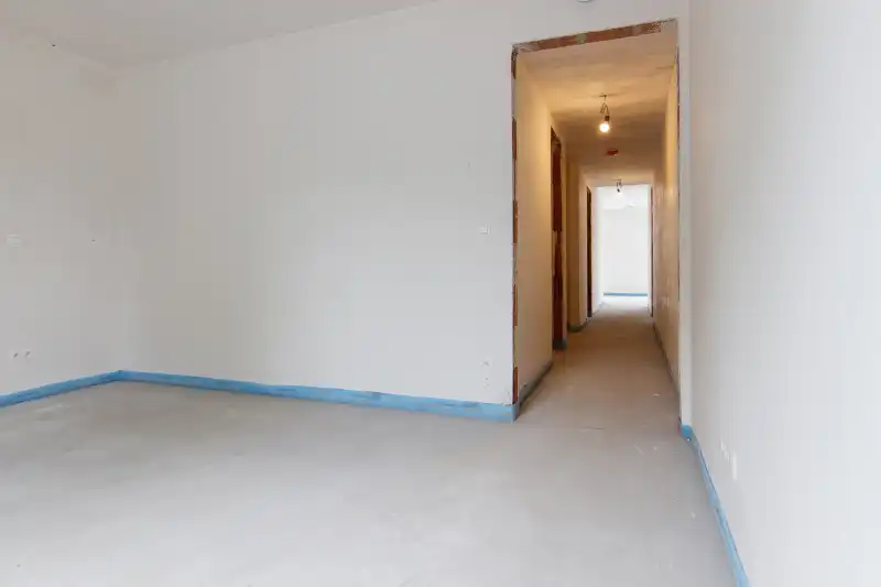 Ruim gelijkvloers nieuwbouwappartement met 2 slaapkamers, terras en een mooie tuin op een goed bereikbare locatie! foto 5
