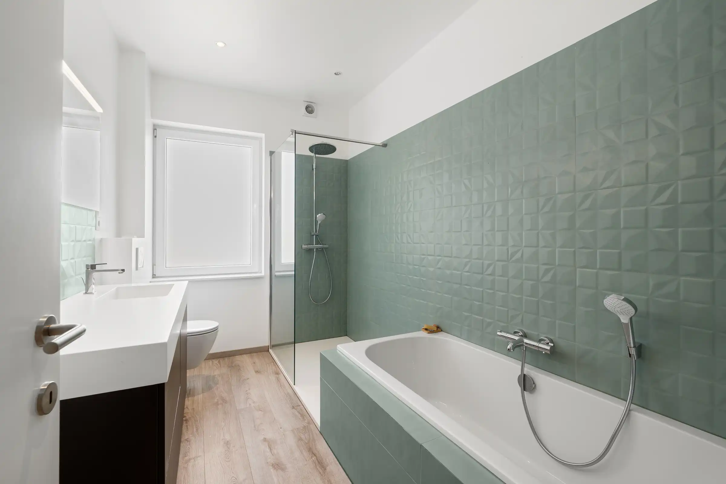 Art-decowoning met 4 slaapkamers, 2 badkmrs en zonnige tuin foto 20
