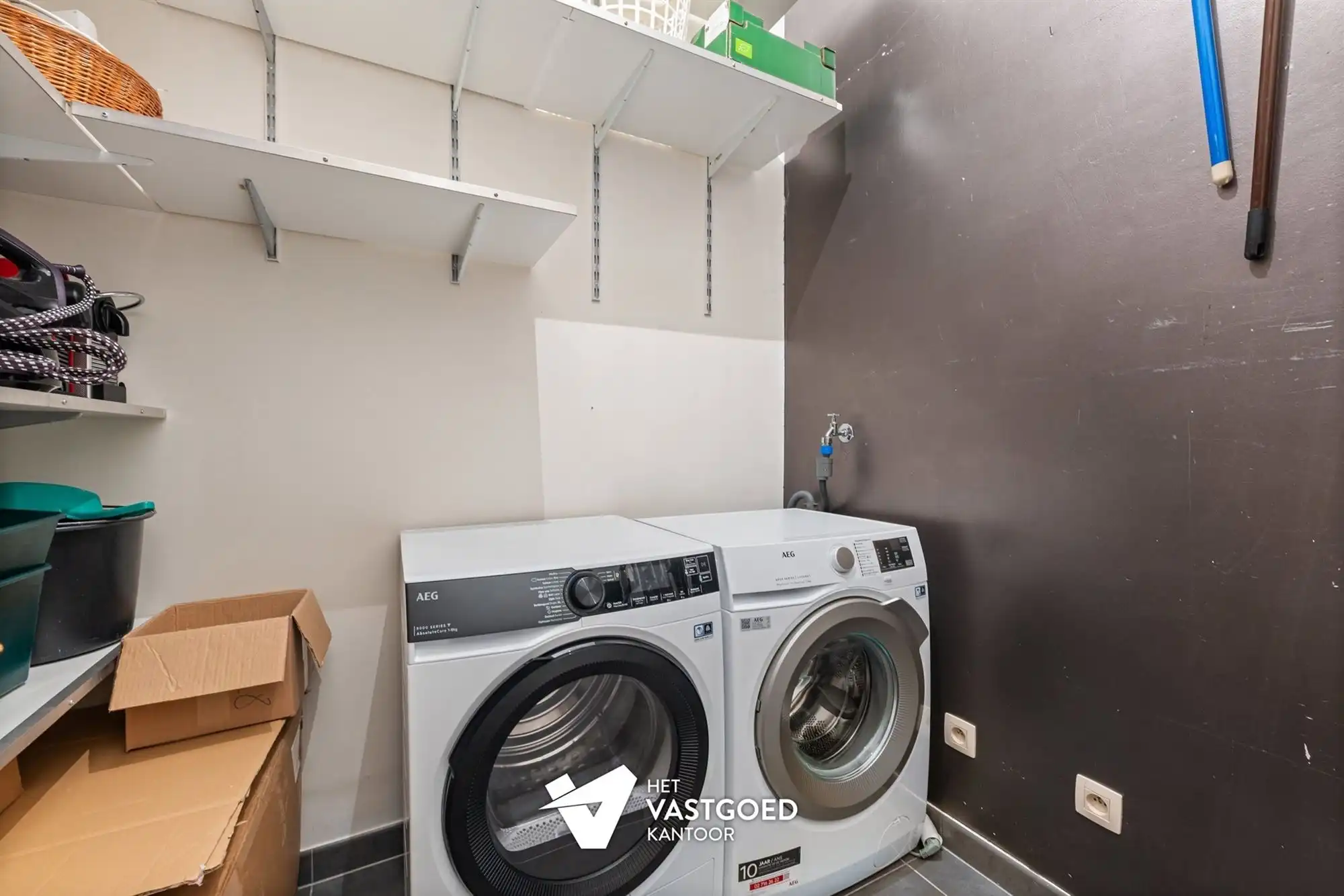 PRACHTIG GELEGEN GELIJKVLOERS APPARTEMENT MET 1 SLAAPKAMER EN ZEER RUIM TERRAS AAN DE KEMPISCHE KAAI TE HASSELT foto 20