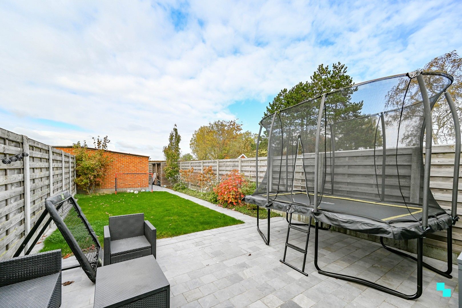 Recent gerenoveerde gezinswoning te Sint-Eloois-Winkel foto 25