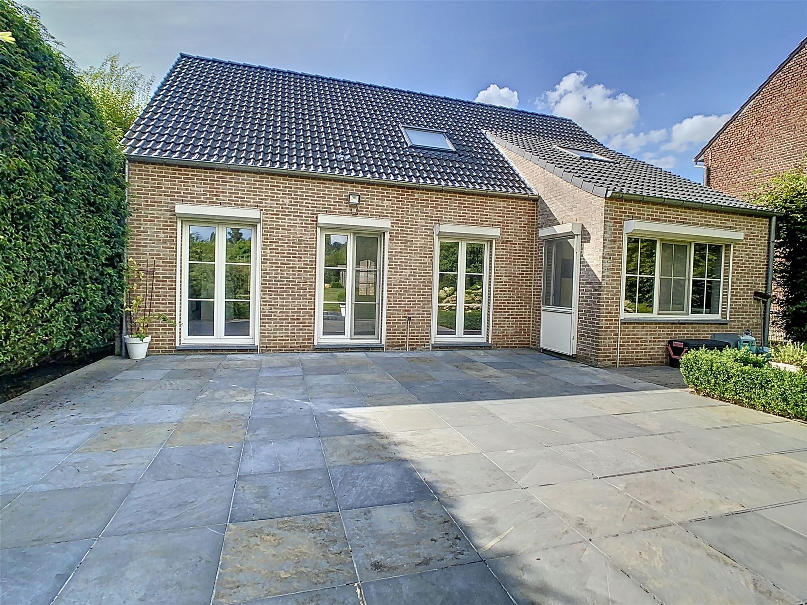 Prachtige woning, 4 slpks, terras, tuin, garage, 11a 64ca foto 33