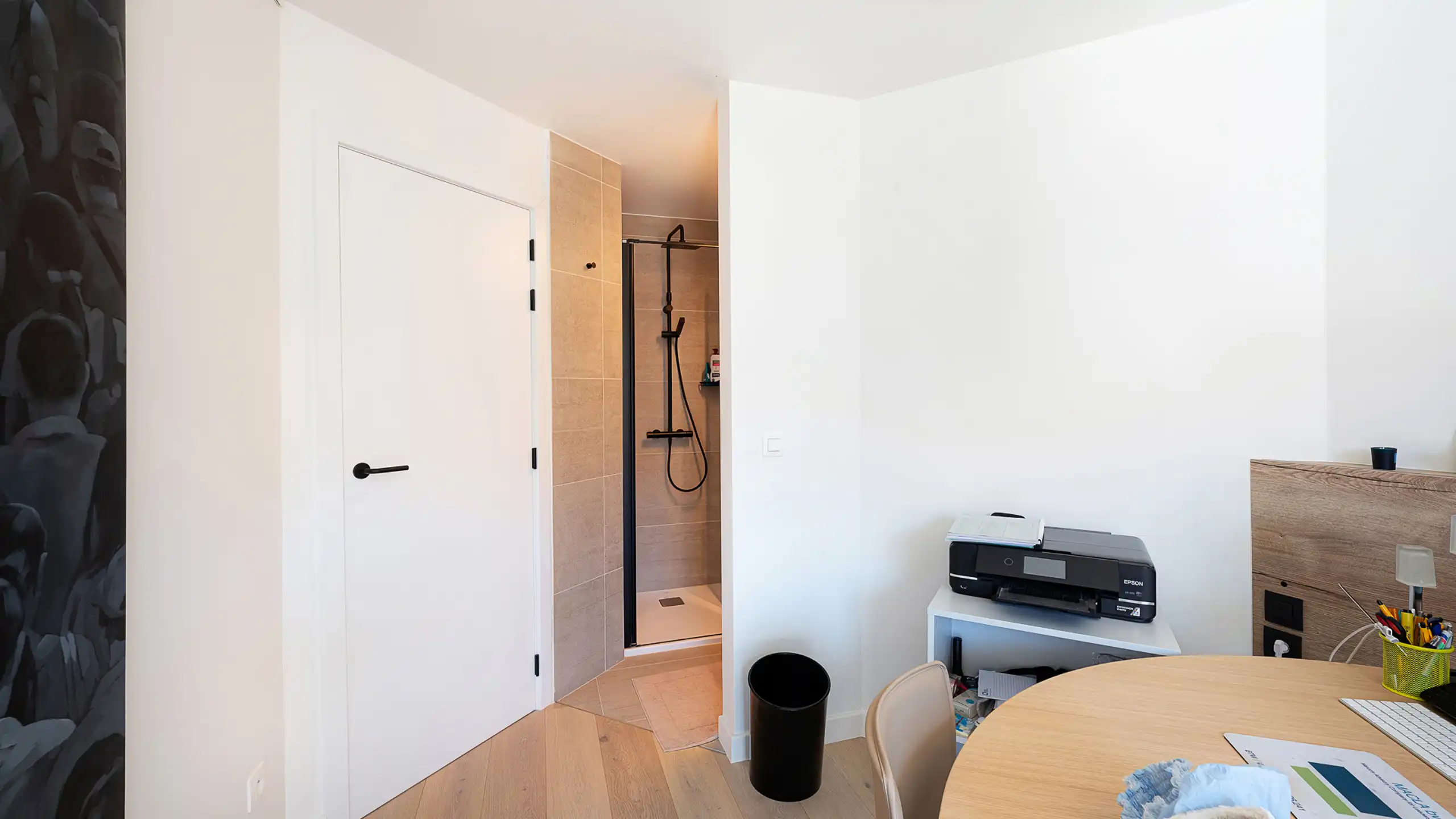 Lichtrijk gerenoveerd appartement met open zichten foto 27