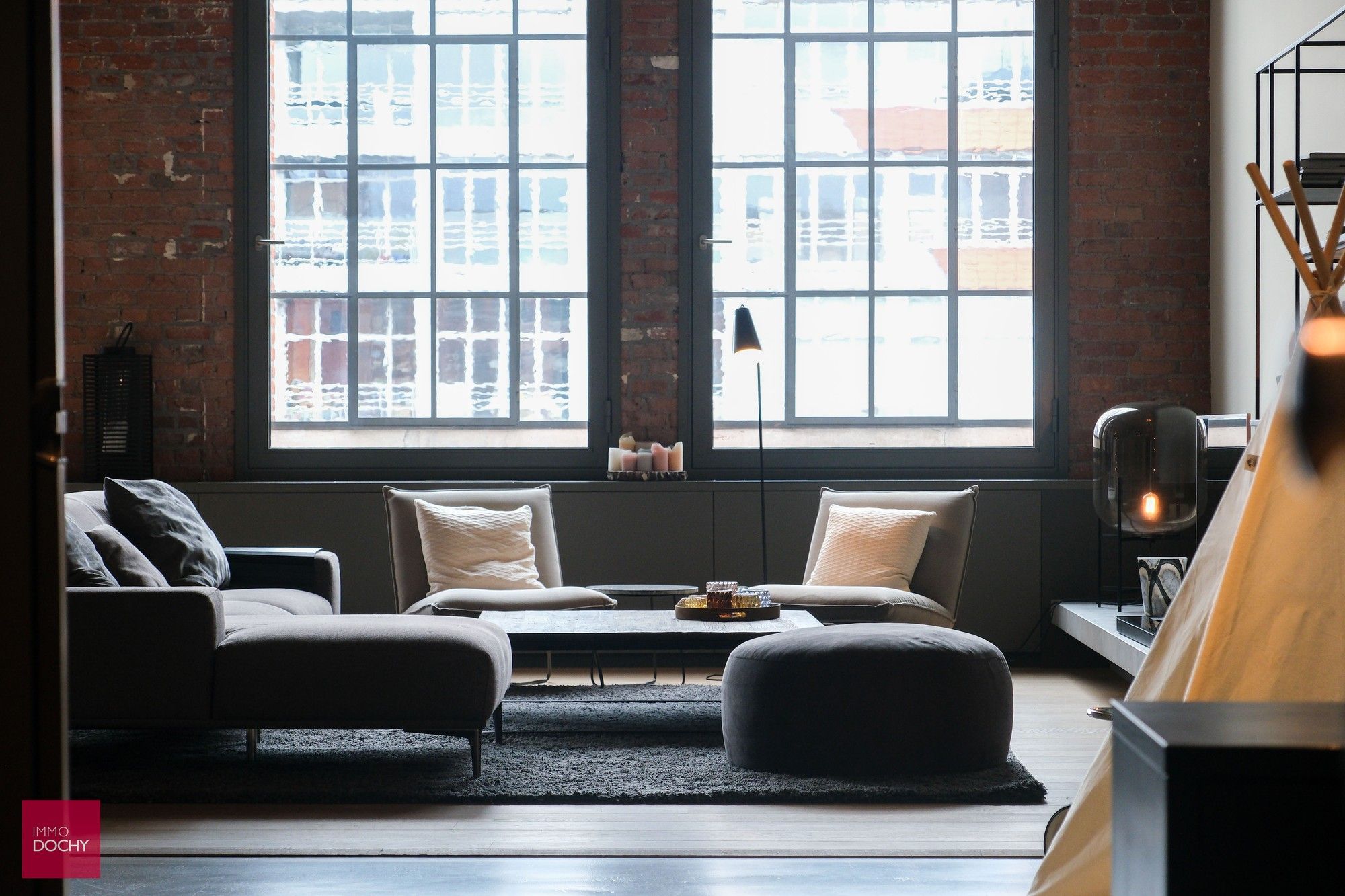 Sfeervolle ruime loft met frontaal zicht op het Kanaal - Spinnerijkaai foto 13