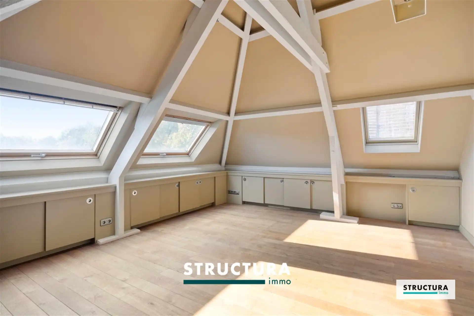 Villa met luxe-afwerking in het idyllische Kobbegem! foto 28