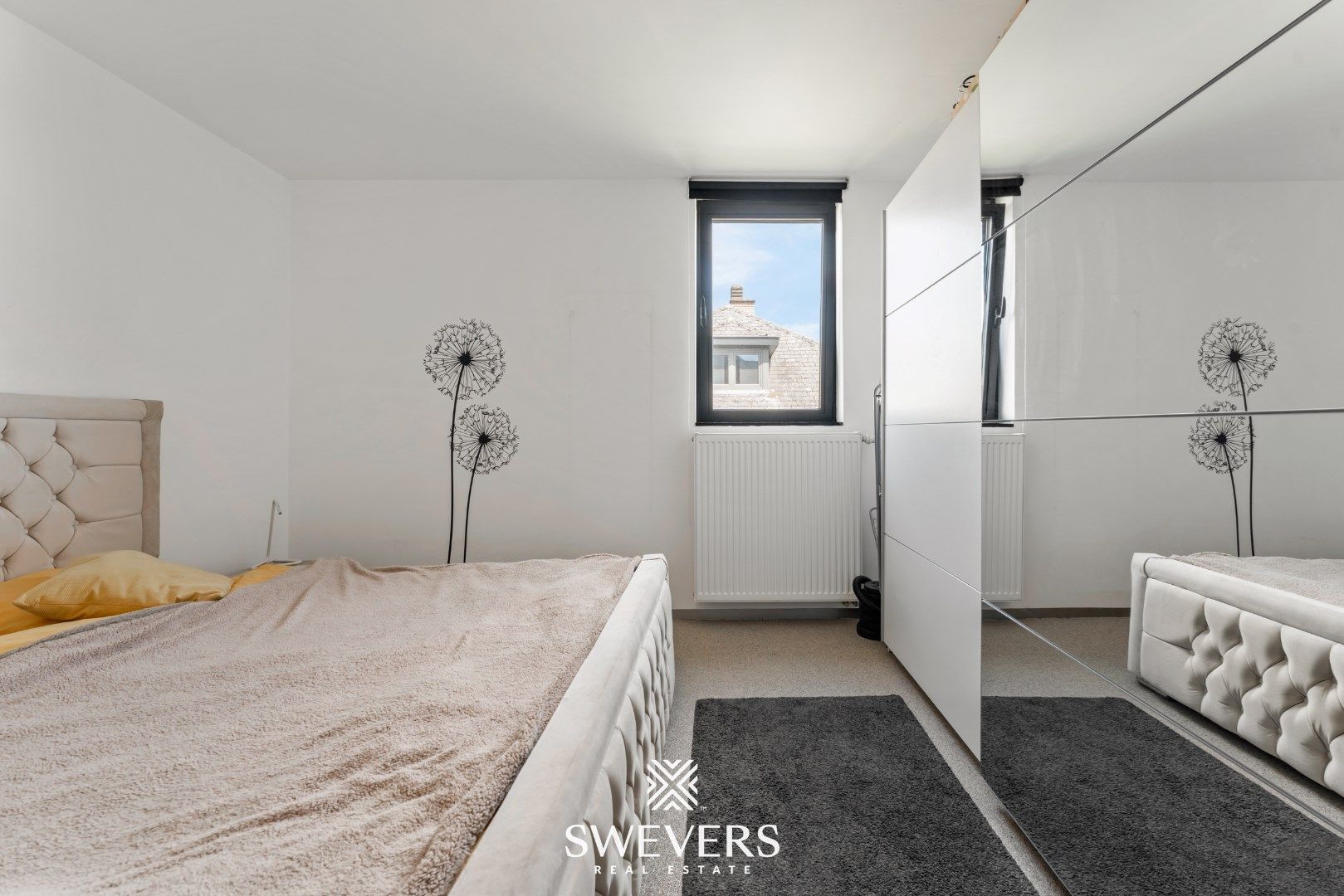 Instapklaar appartement met groot terras in hartje Tongeren foto 13