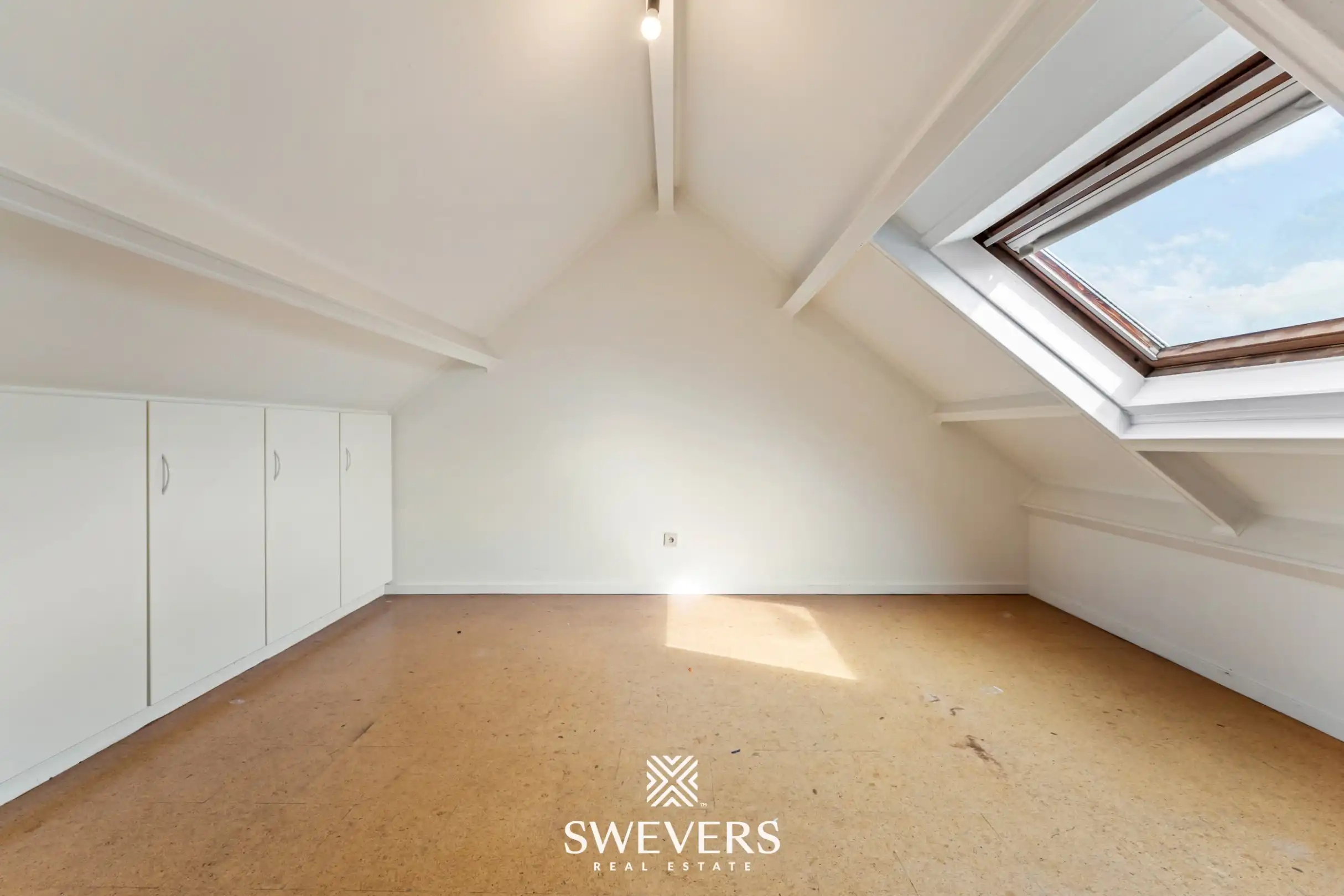 Zeer ruime woning met praktijkruimte op 28a 69ca in Heusden-Zolder foto 23