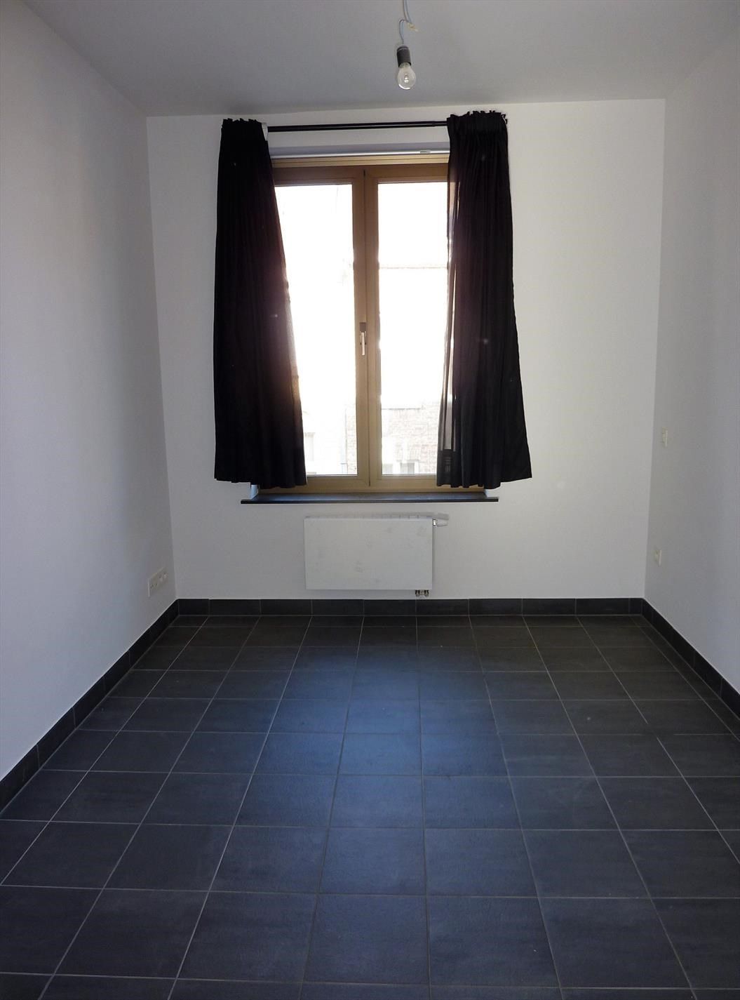 RUIM APPARTEMENT MET 3 SLAAPKAMERS EN RUIM TERRAS IN CENTRUM IEPER foto 12