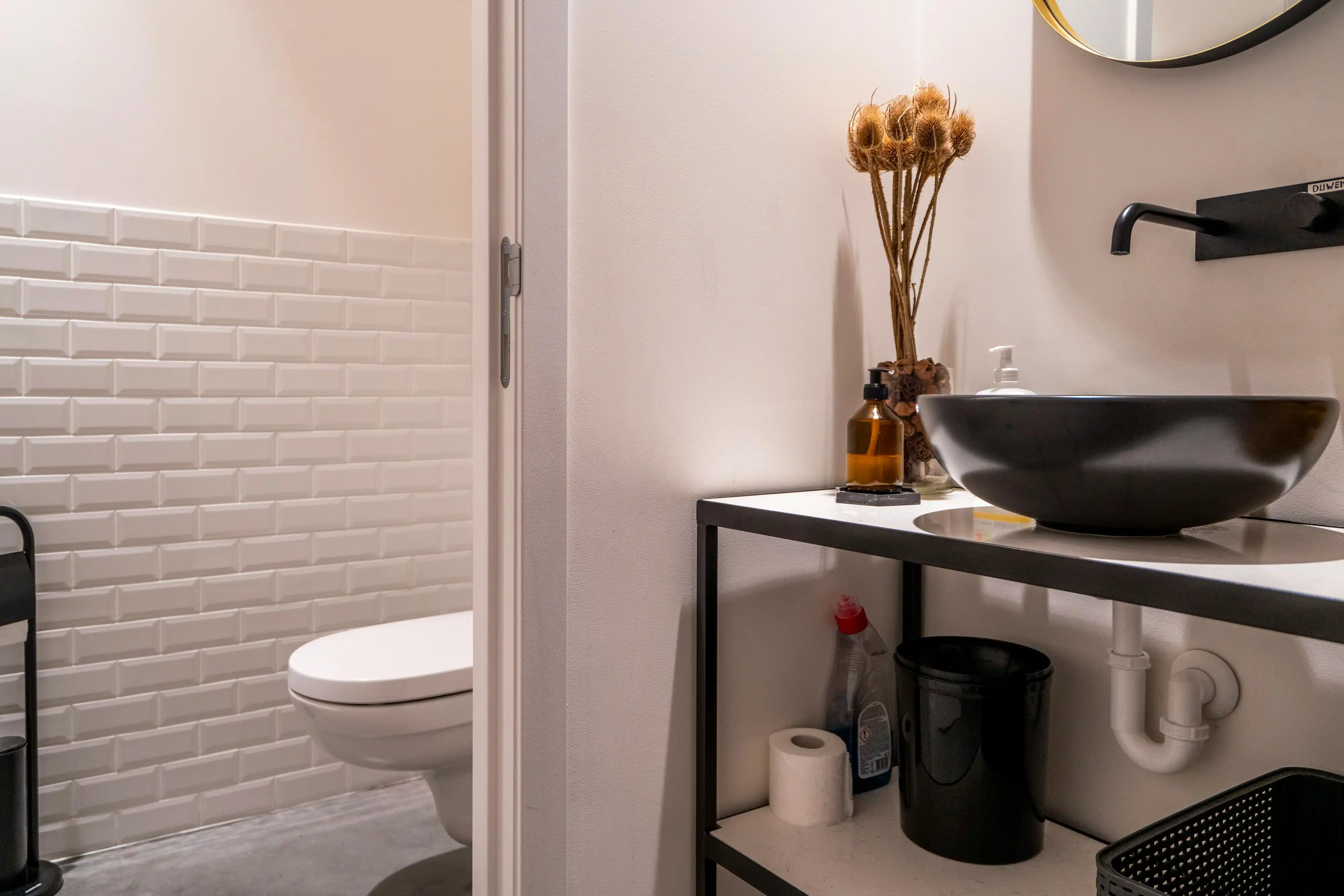 Prachtig gerenoveerde appartement te koop met uitweg  foto 13