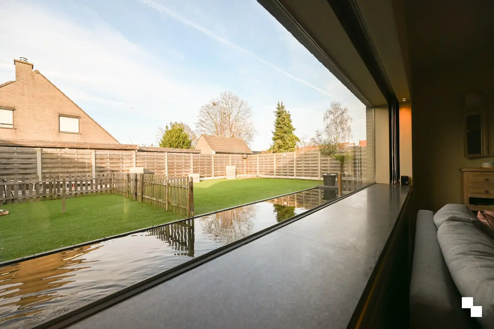 Karaktervolle woning met handelsruimte nabij het centrum van Izegem foto 9