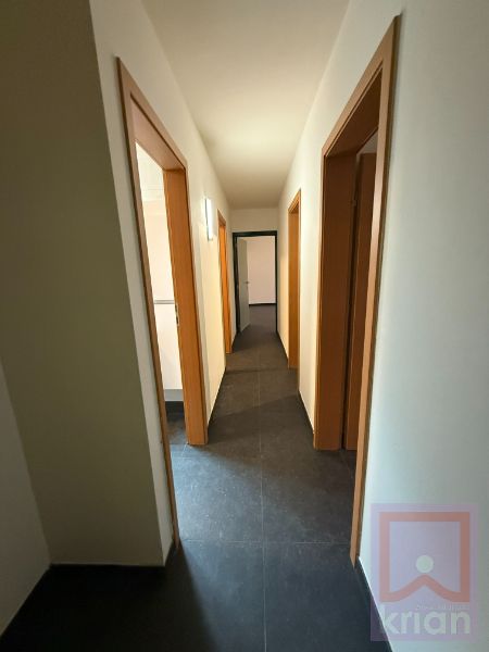 2 slaapkamer appartement met terras + garage in centrum van Geel foto 3