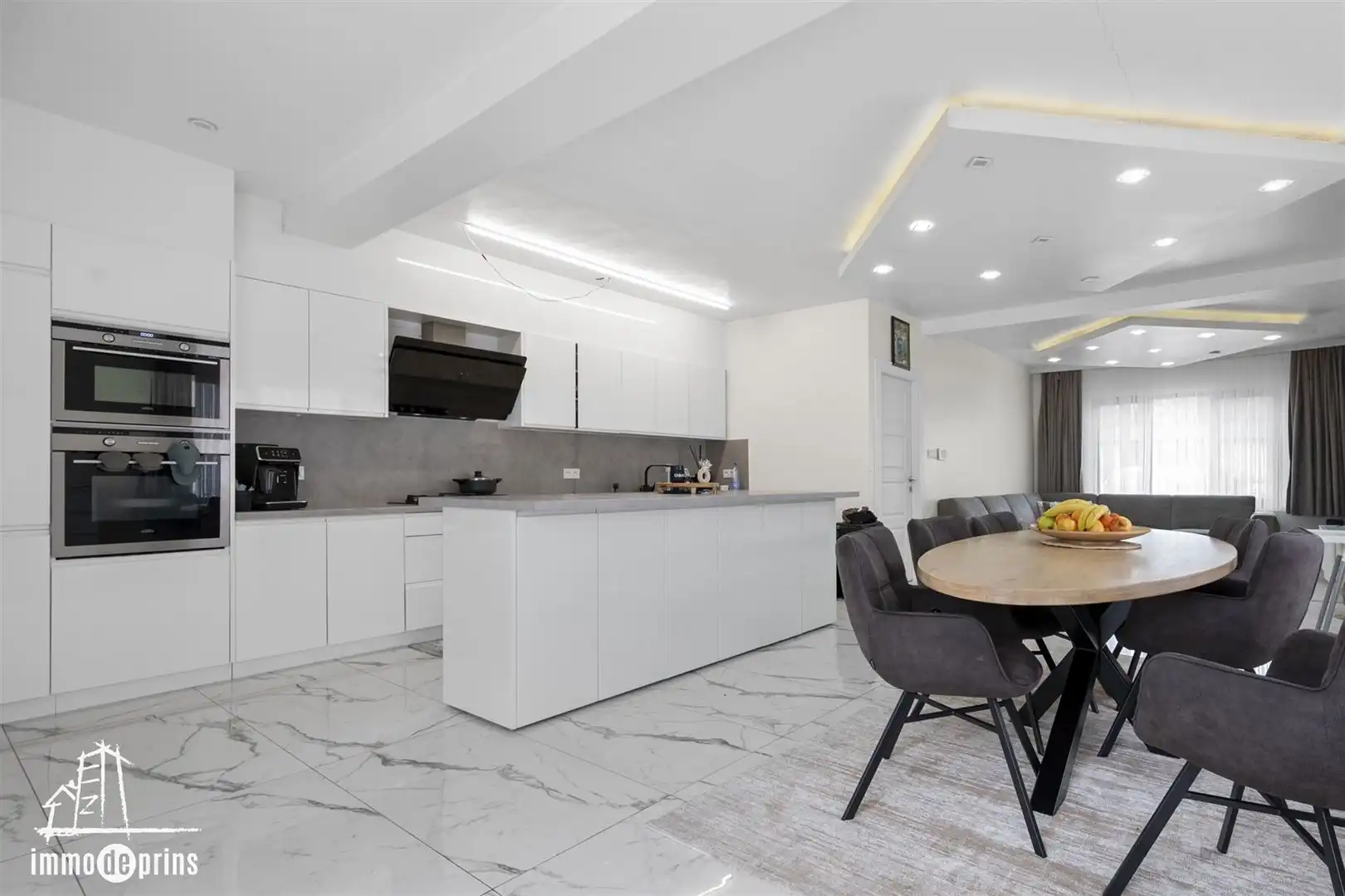 Halfopen bebouwing foto 6