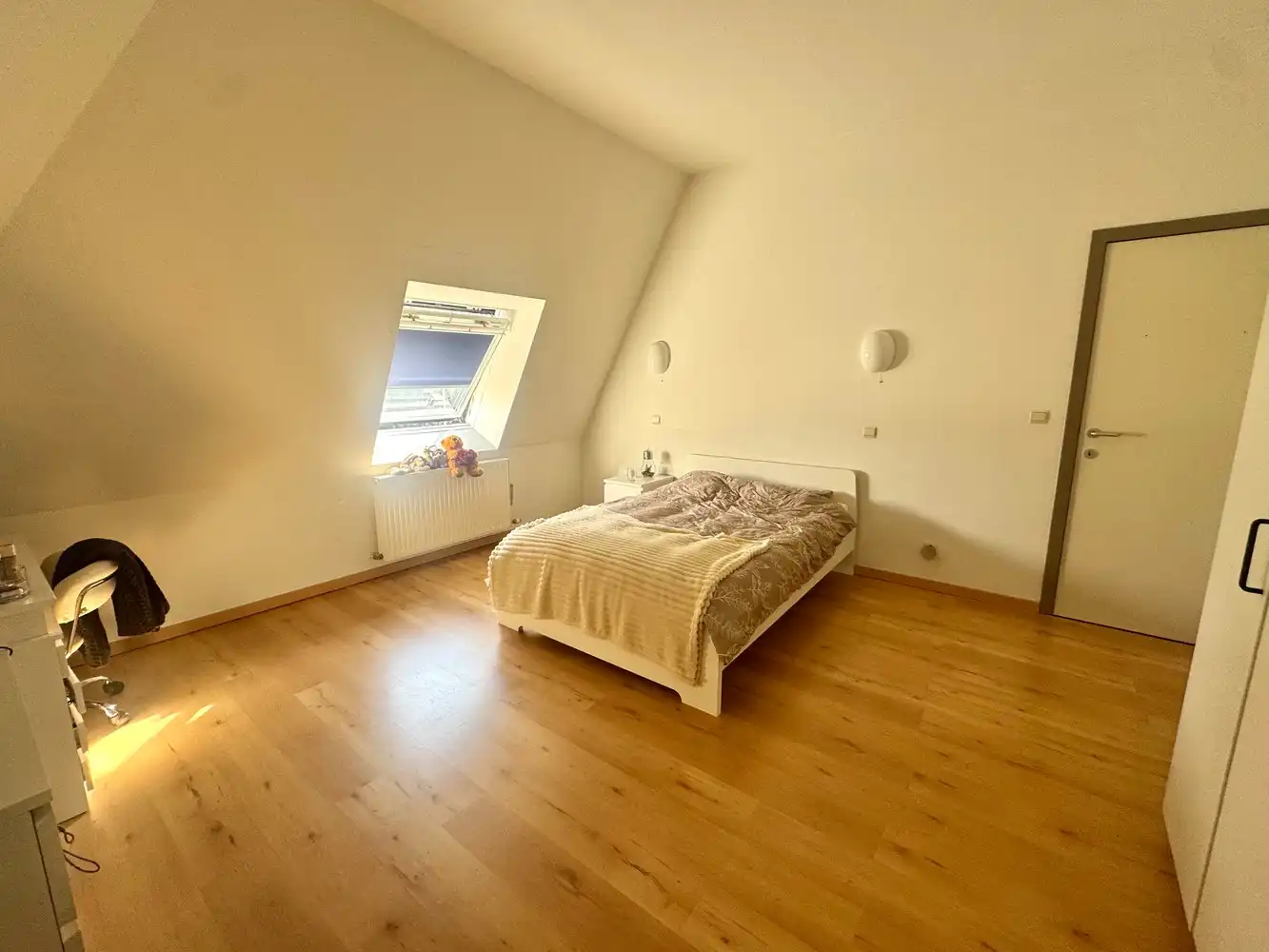 UITZONDERLIJK RUIM DUPLEX APPARTEMENT (H.O.B) foto 8