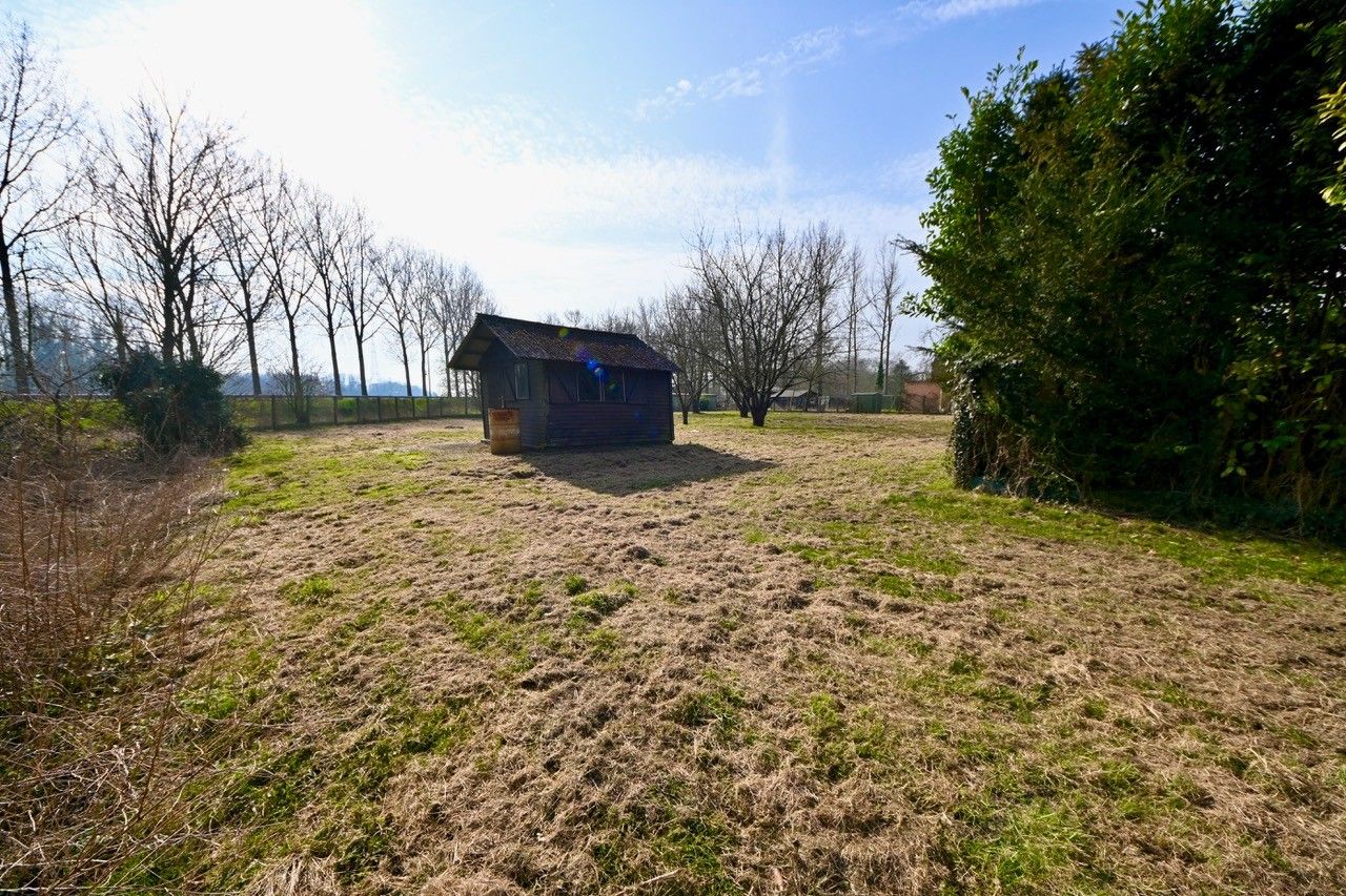 Multifunctioneel pand met ruime tuin. foto 10